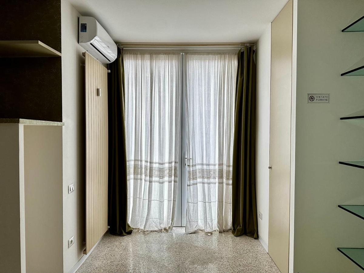 Modern Apartment Navigli Milan Exterior photo